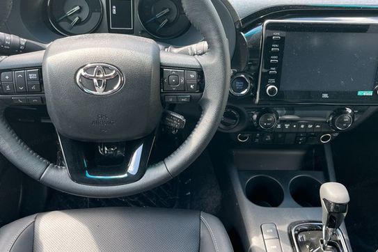 Toyota HiLux Double Cab Invincible