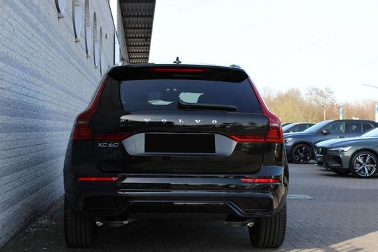 Volvo XC60 T6 Plug-In Hybrid AWD Ultra Dark