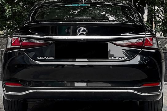 Lexus ES 300h Prestige