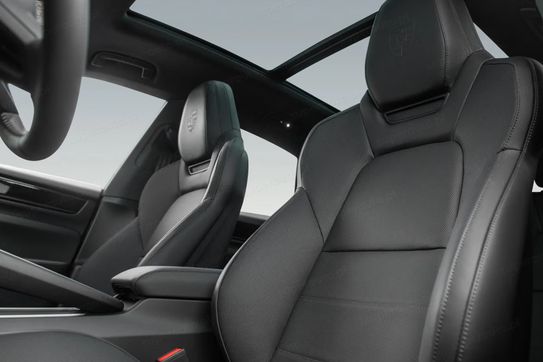 Porsche Macan 4