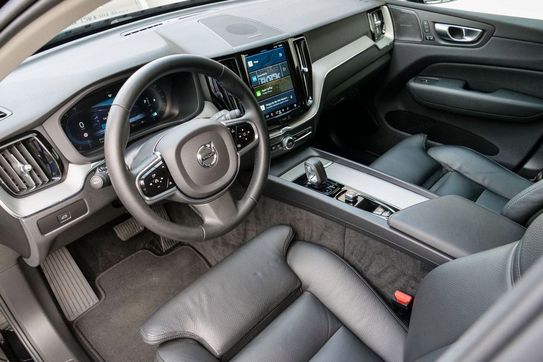 Volvo XC60 B4 B Plus Dark aut