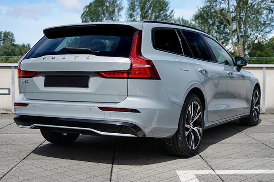 Volvo V60 B4 Plus Dark