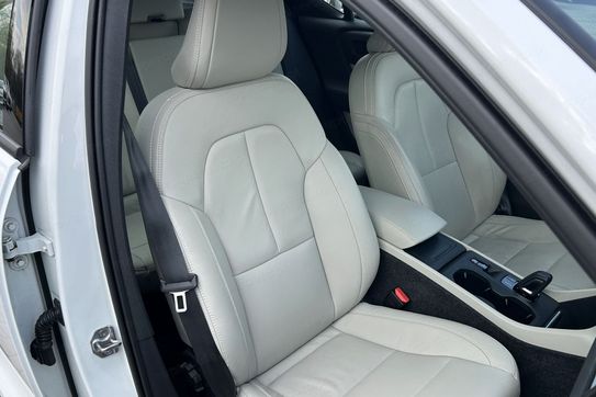 Volvo XC40 T3 Momentum Pro aut