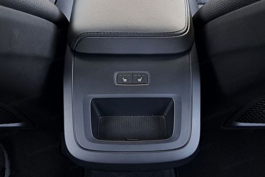 Volvo XC60 B4 D AWD Plus Dark