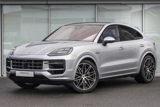 Porsche Cayenne Coupe E-Hybrid  Black Edition