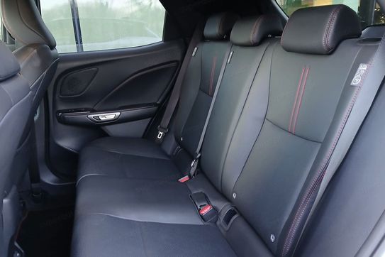 Lexus LBX Hybrid Emotion