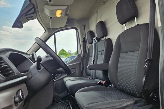 Ford Transit L4H3