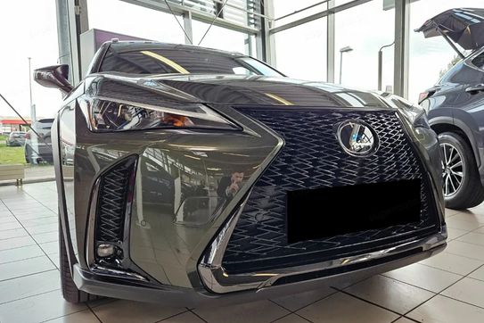 Lexus UX 300h F Sport Design 2.0 Hybrid Dynamic Force AWD