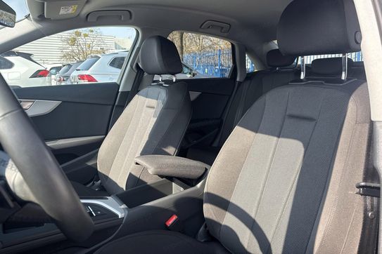 Audi A4 35 TFSI Advanced