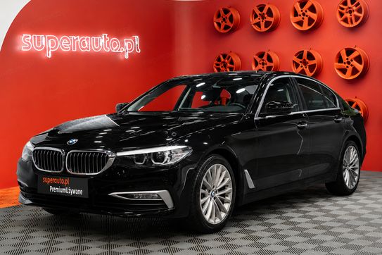 BMW Seria 5 520d xDrive Luxury Line