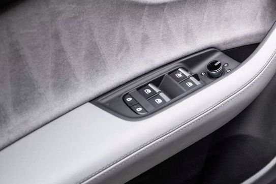 Audi Q7 50 TDI quattro S Line