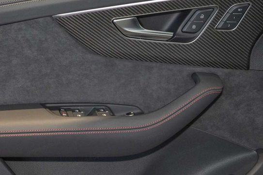 Audi Q7 SQ7 TFSI quattro