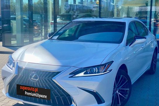 Lexus ES 300h Business Edition