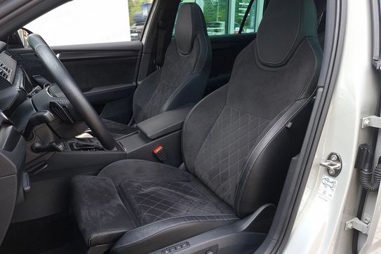 Skoda Superb 2.0 TDI SCR 4x4 Sportline DSG