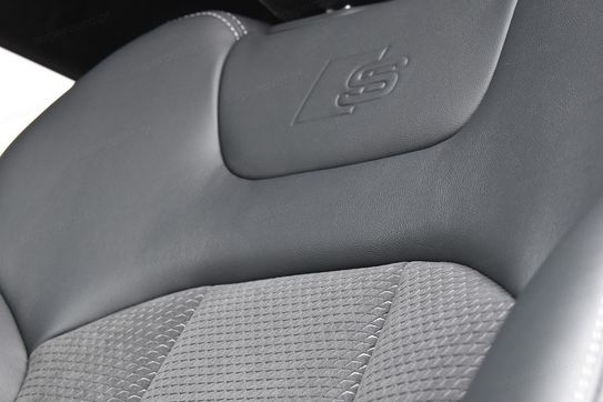 Audi Q7 55 TFSI e quattro S Line