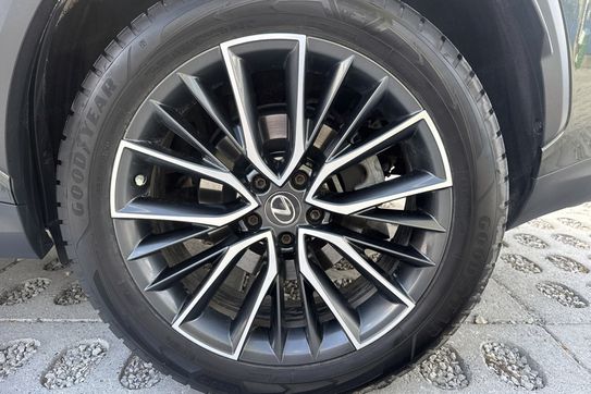 Lexus NX 350h Omotenashi AWD