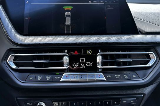 BMW Seria 1 118i Sport Line