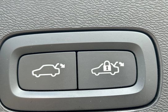 Volvo XC60 T6 Plug-In Hybrid AWD Plus Bright