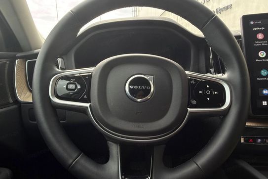 Volvo XC60 B5 B AWD Plus Dark aut