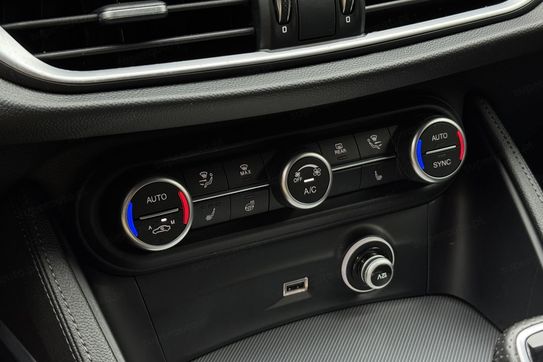 Alfa Romeo Stelvio Turbo Veloce Q4
