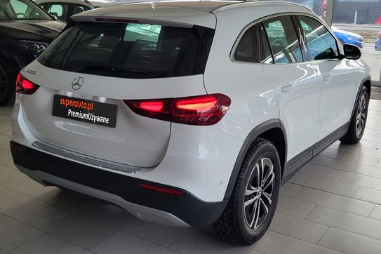 Mercedes GLA 200