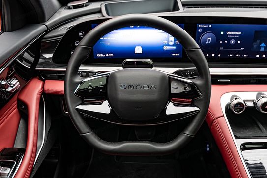 Omoda 9 1.5 Super Hybrid Exclusive AWD