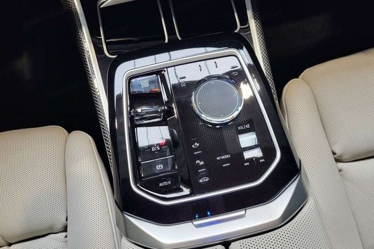 BMW Seria 7 740d xDrive M Sport