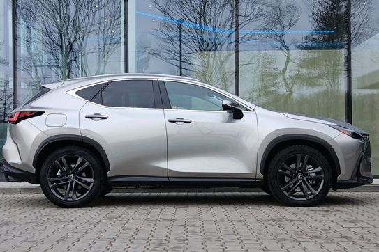 Lexus NX 450h+ Prestige AWD