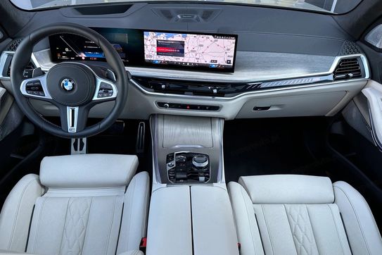 BMW X7 M60i xDrive mHEV sport-aut
