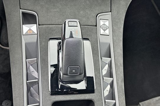 DS DS 7 Performance Line 1.5 BlueHDI AT