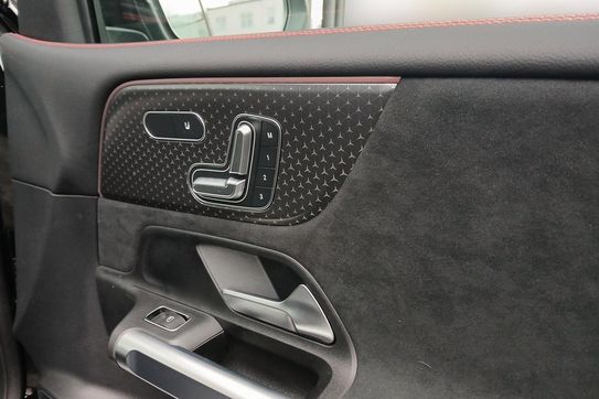 Mercedes GLB 220 4MATIC AMG Line