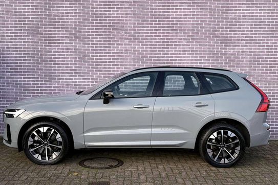 Volvo XC60 B5 AWD Ultra Dark