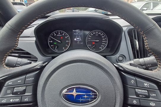 Subaru Forester e-Boxer Platinum  2.0i-L
