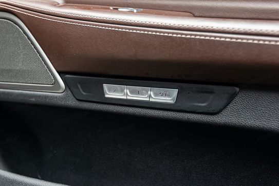 BMW Seria 7 740d xDrive