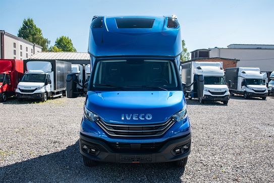 Iveco Daily 70C18HA8/P Hi-Matic Autolaweta