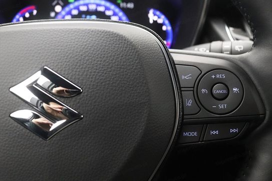 Suzuki Swace Elegance 1.8 Hybrid CVT