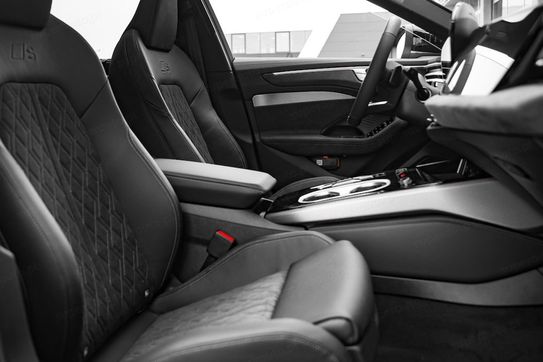 Audi A6 TDI quattro S line