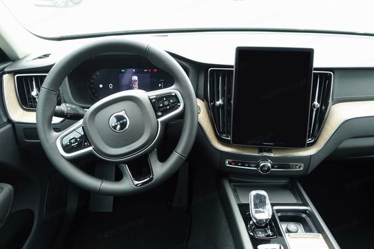 Volvo XC60 T8 Plug-In Hybrid AWD Ultra Bright