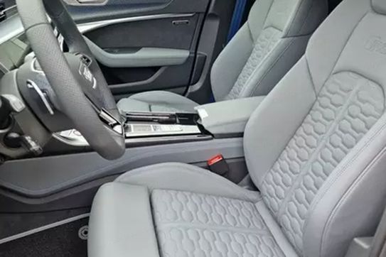 Audi A6 RS6 TFSI quattro Performance Avant