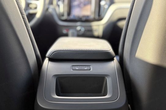 Volvo XC60 T6 Plug-In Hybrid AWD Plus Bright