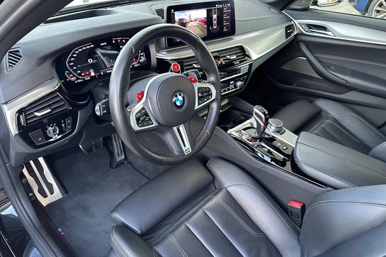 BMW Seria 5 M5