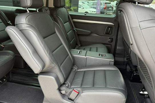 Peugeot Traveller BlueHDi Standard