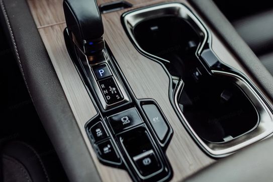 Lexus RX 450h+ Omotenashi 2.5 Hybrid Plug-in