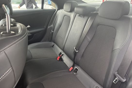 Mercedes CLA 200