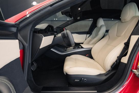 Tesla Model S Plaid