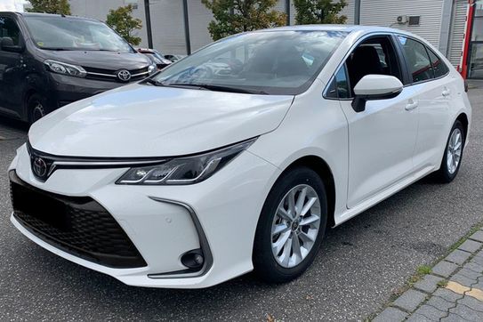 Toyota Corolla Comfort 1.5 benzyna