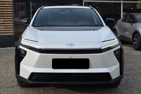 Toyota bZ4X Style EV