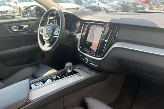 Volvo V60 B4 B Plus Dark aut