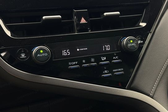 Toyota Camry 2.5 Hybrid Executive CVT