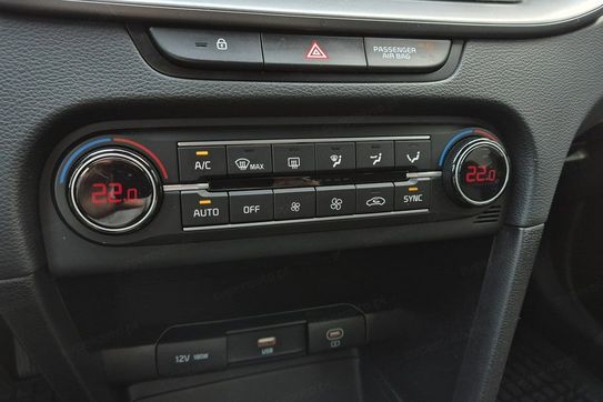 Kia Ceed 1.5 T-GDI M